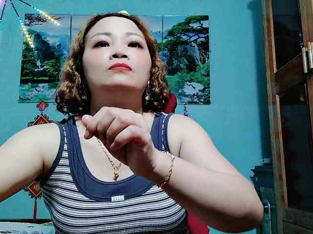 Linhanhsex2k webcam