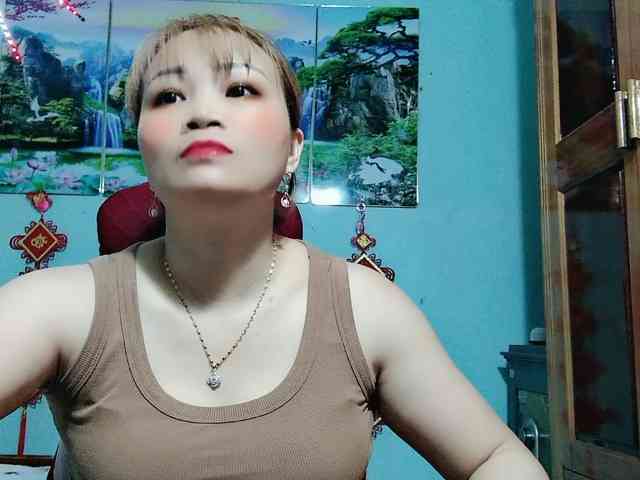 Linhanhsex2k webcam