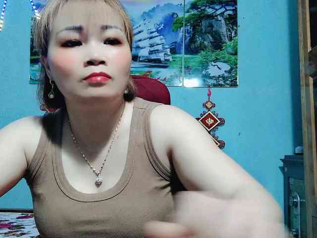 Linhanhsex2k webcam