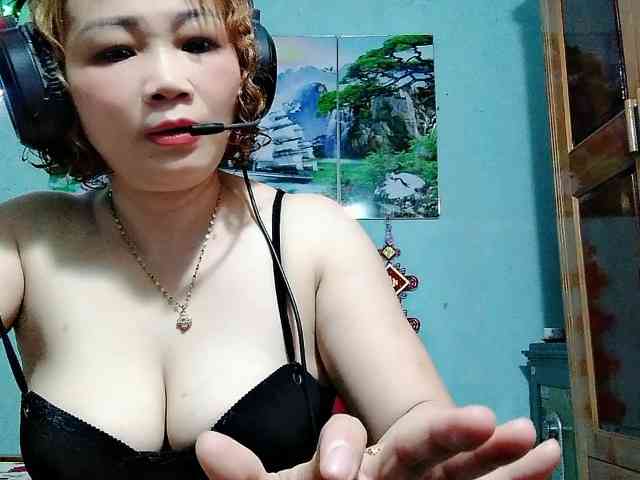 Linhanhsex2k webcam