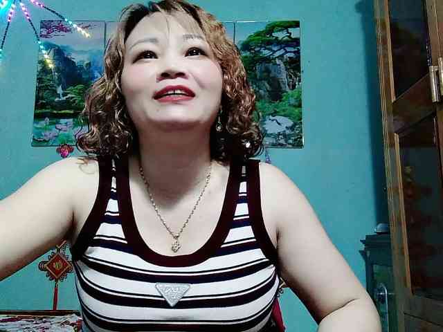 Linhanhsex2k webcam