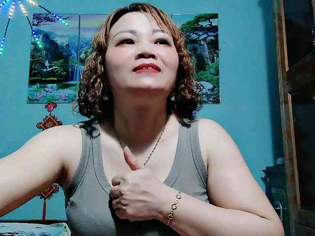 Linhanhsex2k webcam