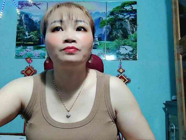Linhanhsex2k webcam