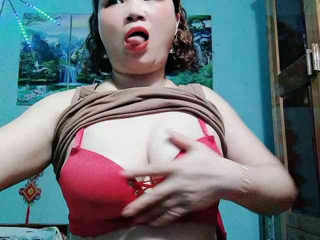 Linhanhsex2k webcam
