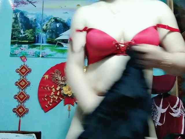 Linhanhsex2k webcam