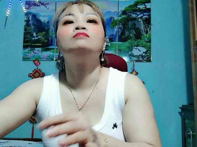 Linhanhsex2k webcam