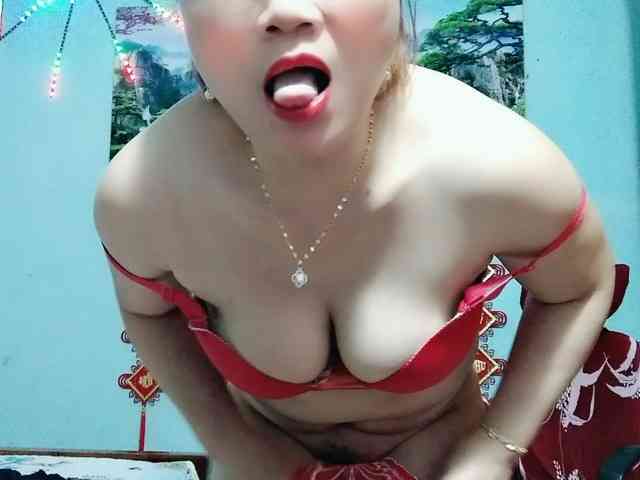 Linhanhsex2k webcam