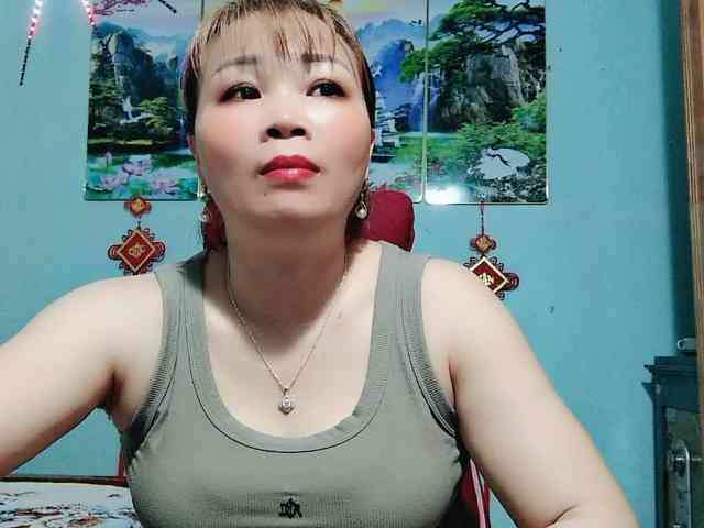 Linhanhsex2k Live Webcam on BongaCams