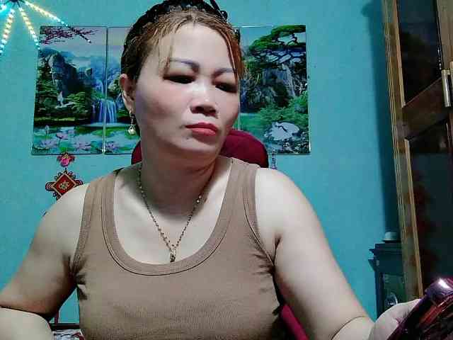 Linhanhsex2k webcam