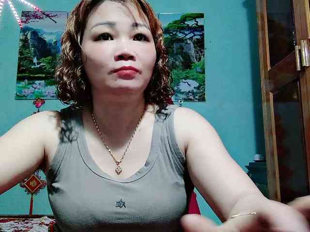Linhanhsex2k webcam