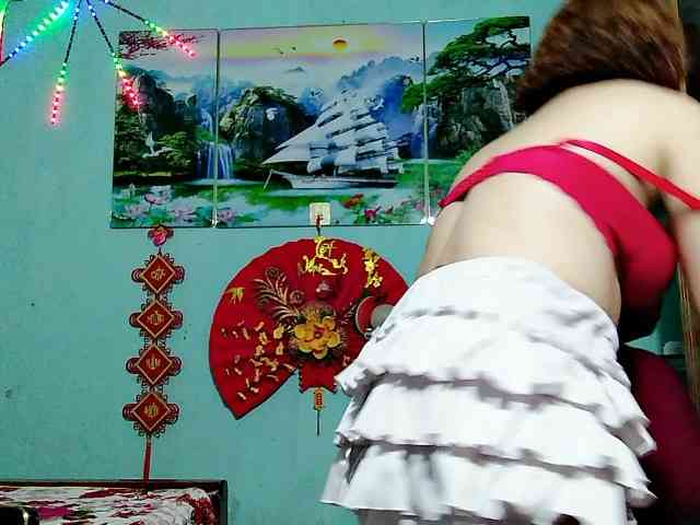 Linhanhsex2k webcam