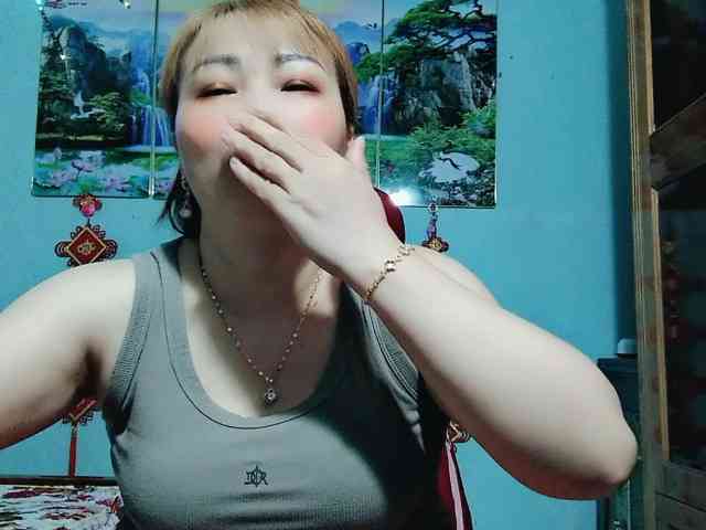 Linhanhsex2k webcam