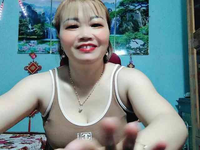 Linhanhsex2k webcam