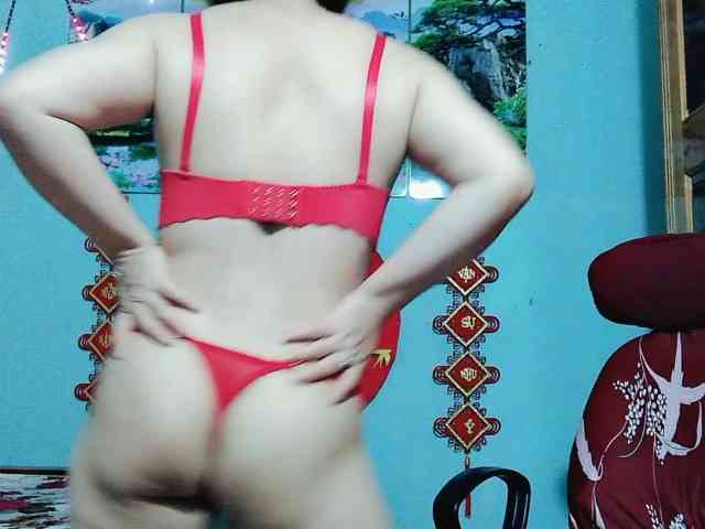 Linhanhsex2k webcam