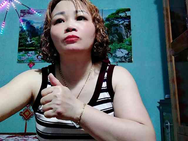 Linhanhsex2k webcam