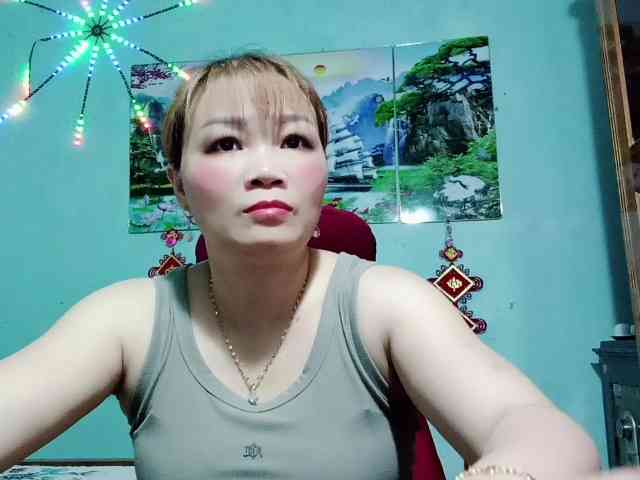 Linhanhsex2k webcam