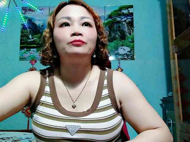 Linhanhsex2k webcam
