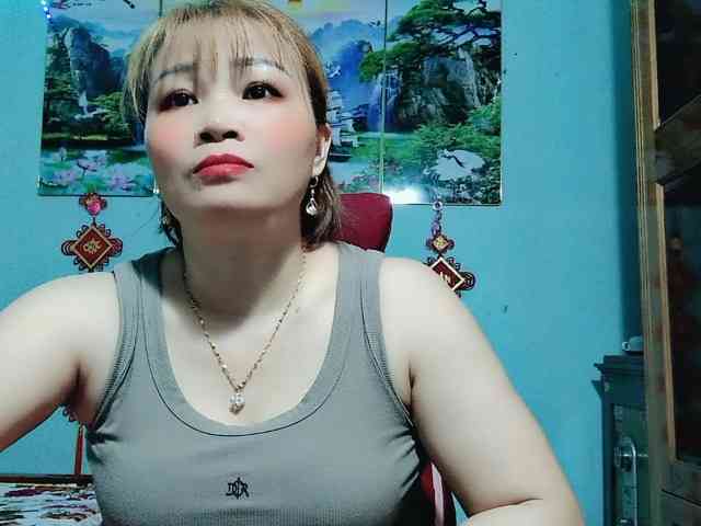 Linhanhsex2k webcam
