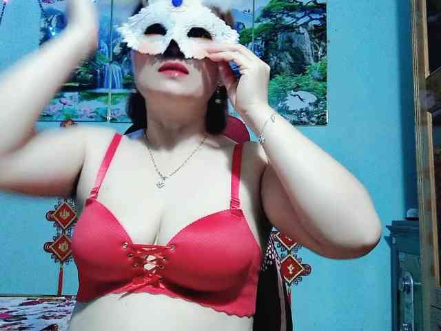 Linhanhsex2k webcam