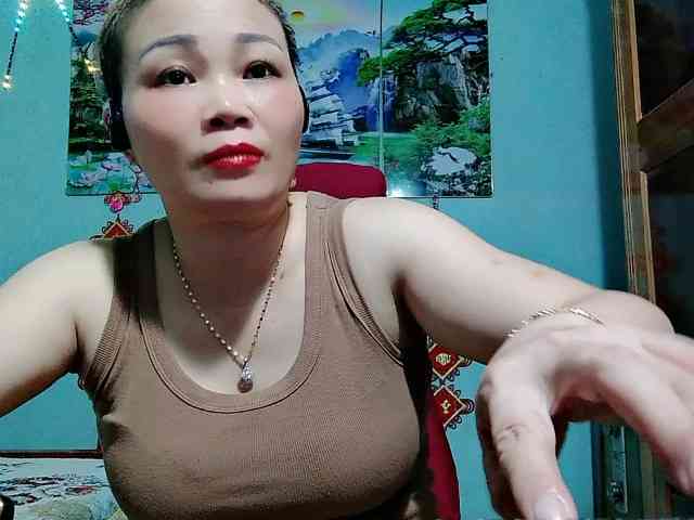 Linhanhsex2k webcam