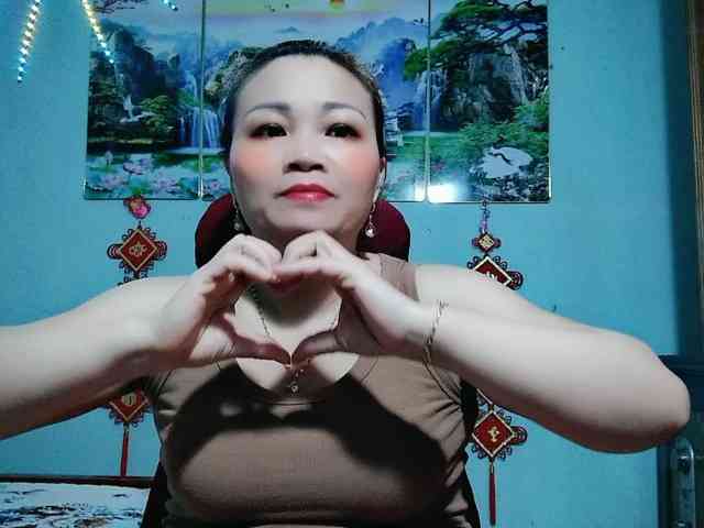 Linhanhsex2k webcam