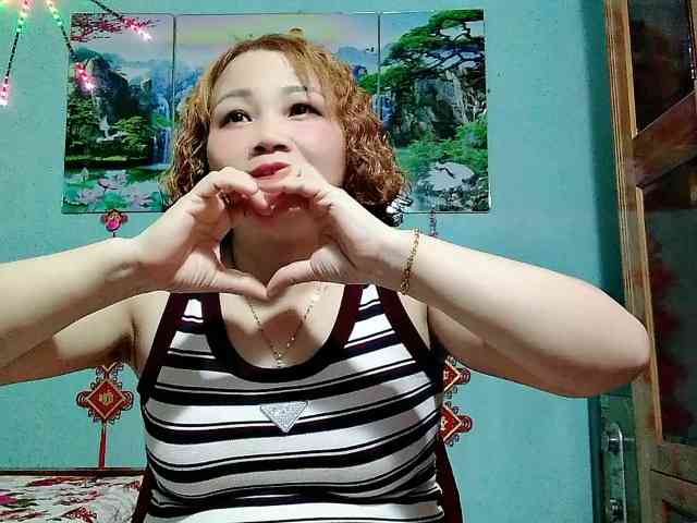 Linhanhsex2k webcam