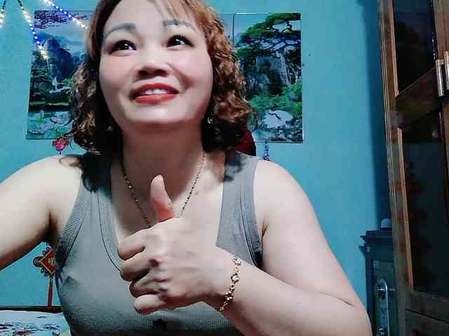 Linhanhsex2k webcam