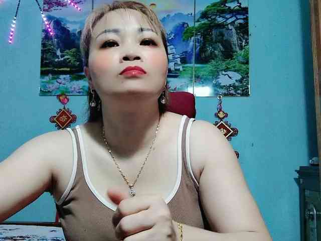Linhanhsex2k webcam