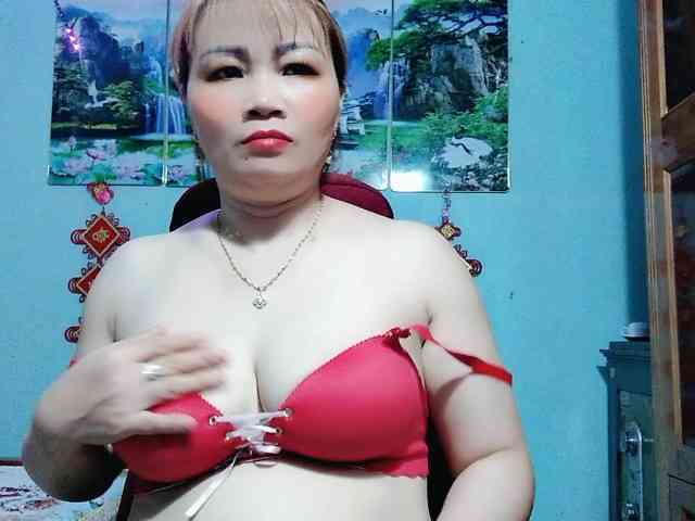Linhanhsex2k webcam