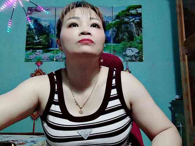 Linhanhsex2k webcam
