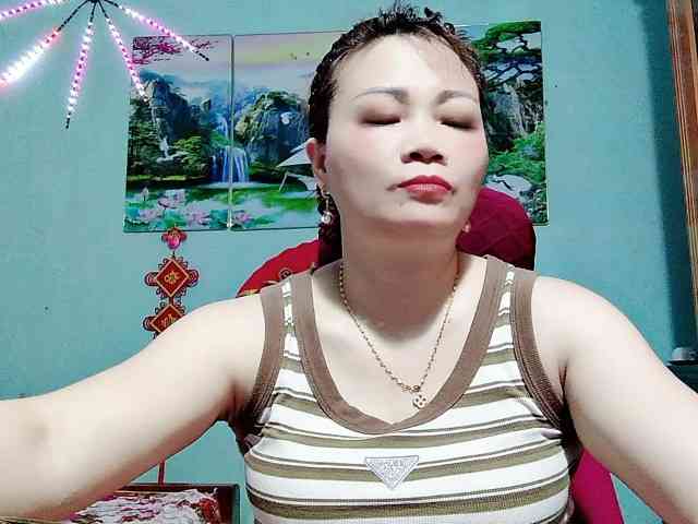 Linhanhsex2k webcam