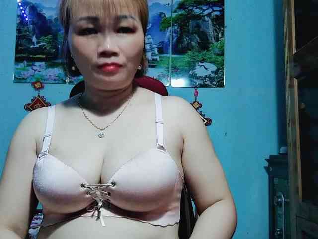 Linhanhsex2k webcam