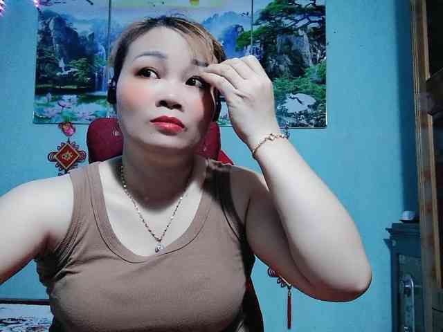 Linhanhsex2k webcam