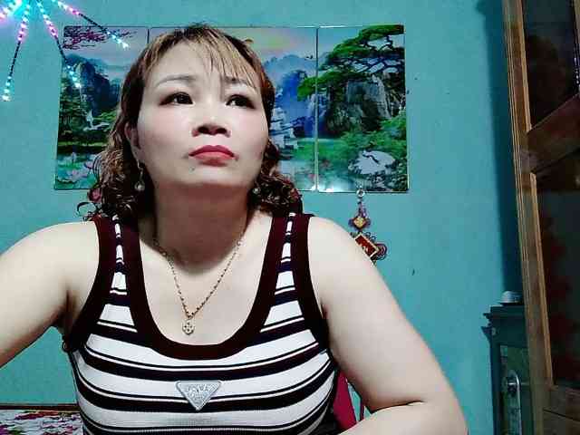 Linhanhsex2k webcam