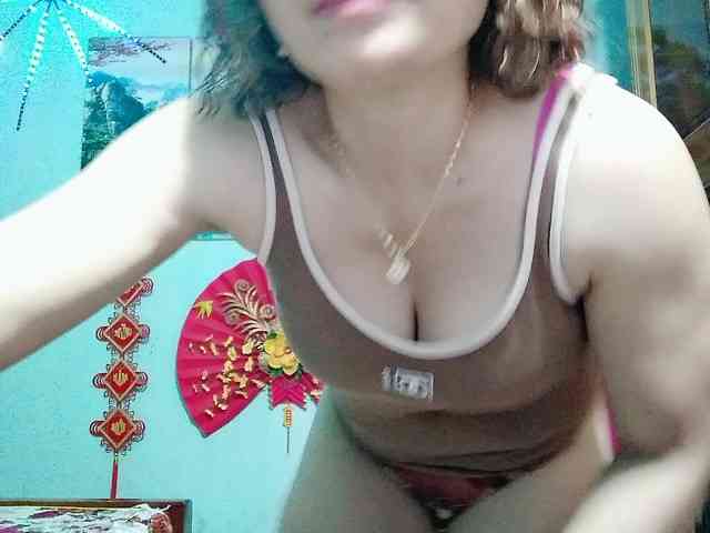 Linhanhsex2k webcam