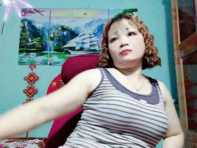 Linhanhsex2k webcam