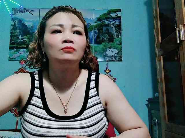 Linhanhsex2k Live Webcam on BongaCams