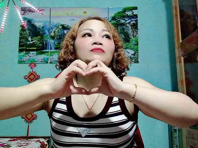 Linhanhsex2k webcam