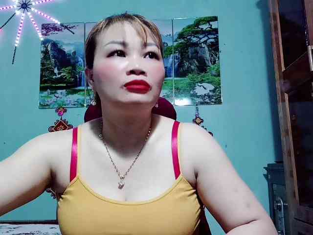 Linhanhsex2k webcam