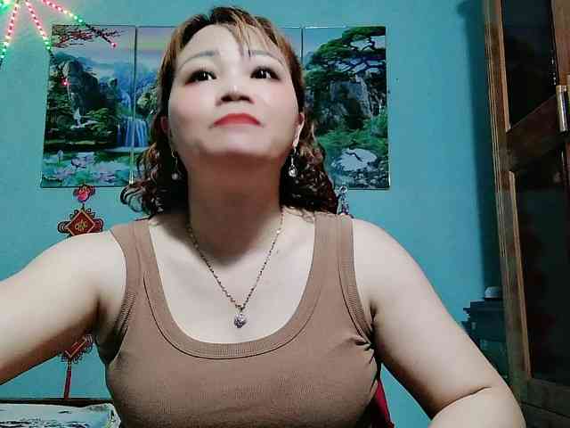 Linhanhsex2k webcam
