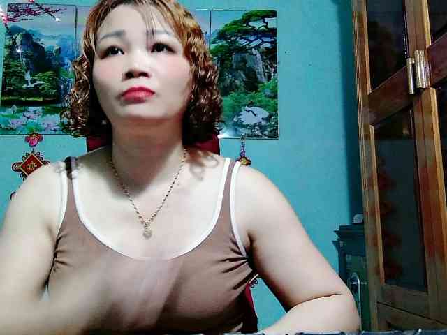 Linhanhsex2k webcam