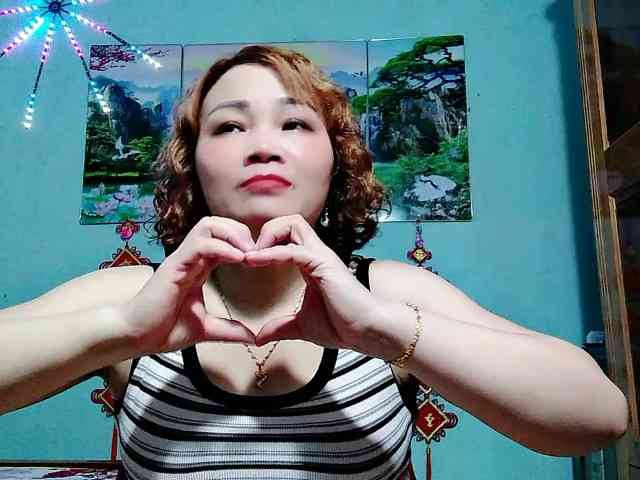 Linhanhsex2k webcam