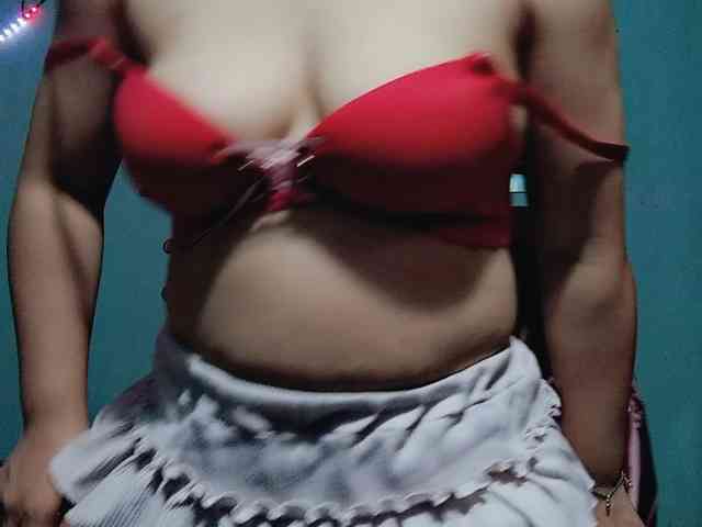 Linhanhsex2k webcam
