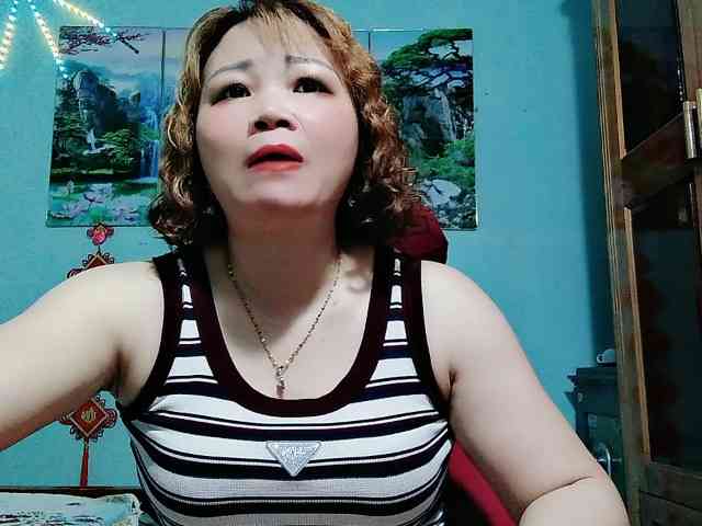 Linhanhsex2k webcam