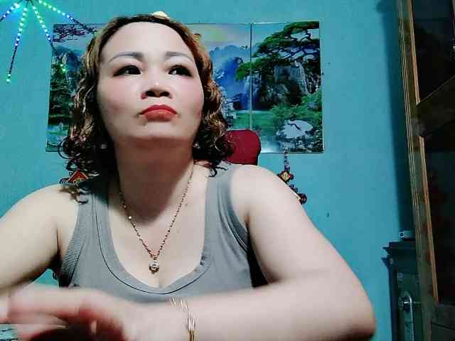 Linhanhsex2k webcam