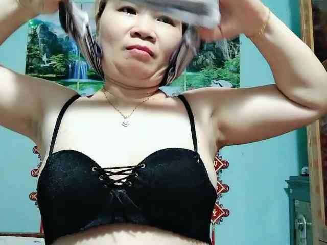 Linhanhsex2k webcam