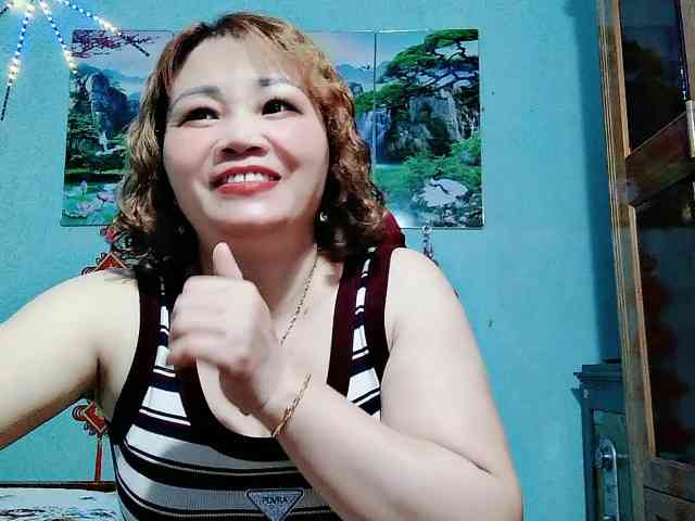 Linhanhsex2k webcam