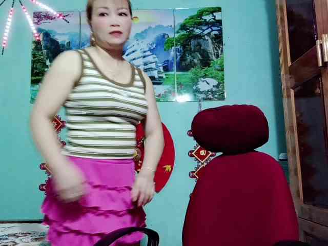 Linhanhsex2k webcam