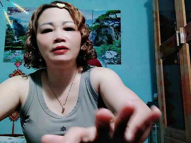 Linhanhsex2k webcam