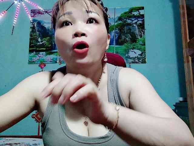 Linhanhsex2k webcam
